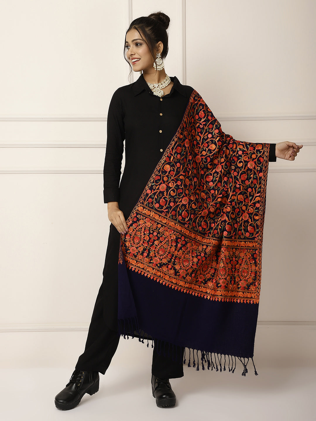 Orange, red and maroon Bagaan Stole