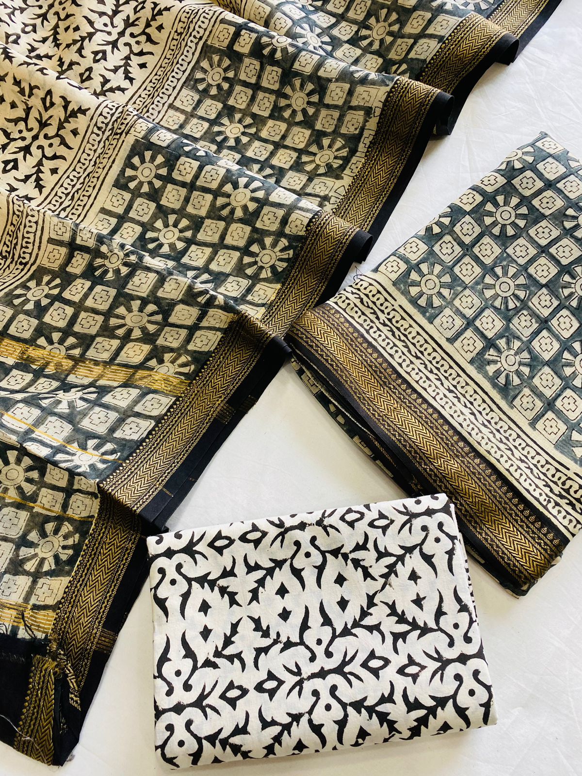 Maheshwari Suit Pieces