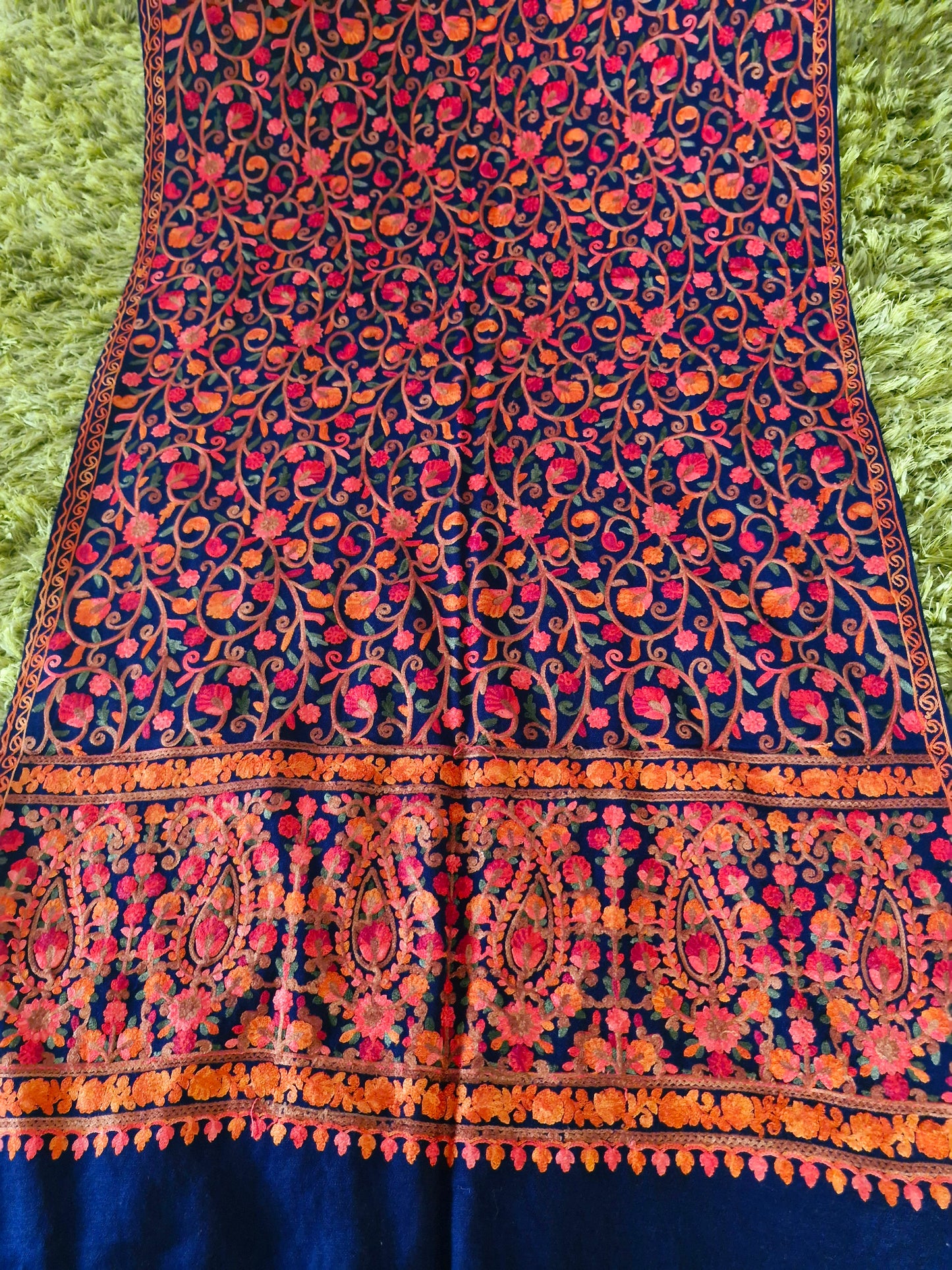 Orange, red and maroon Bagaan Stole