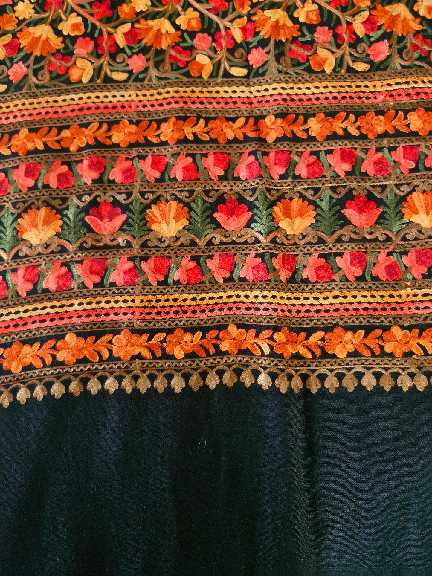 Maroon, red and Pink bagaan stole