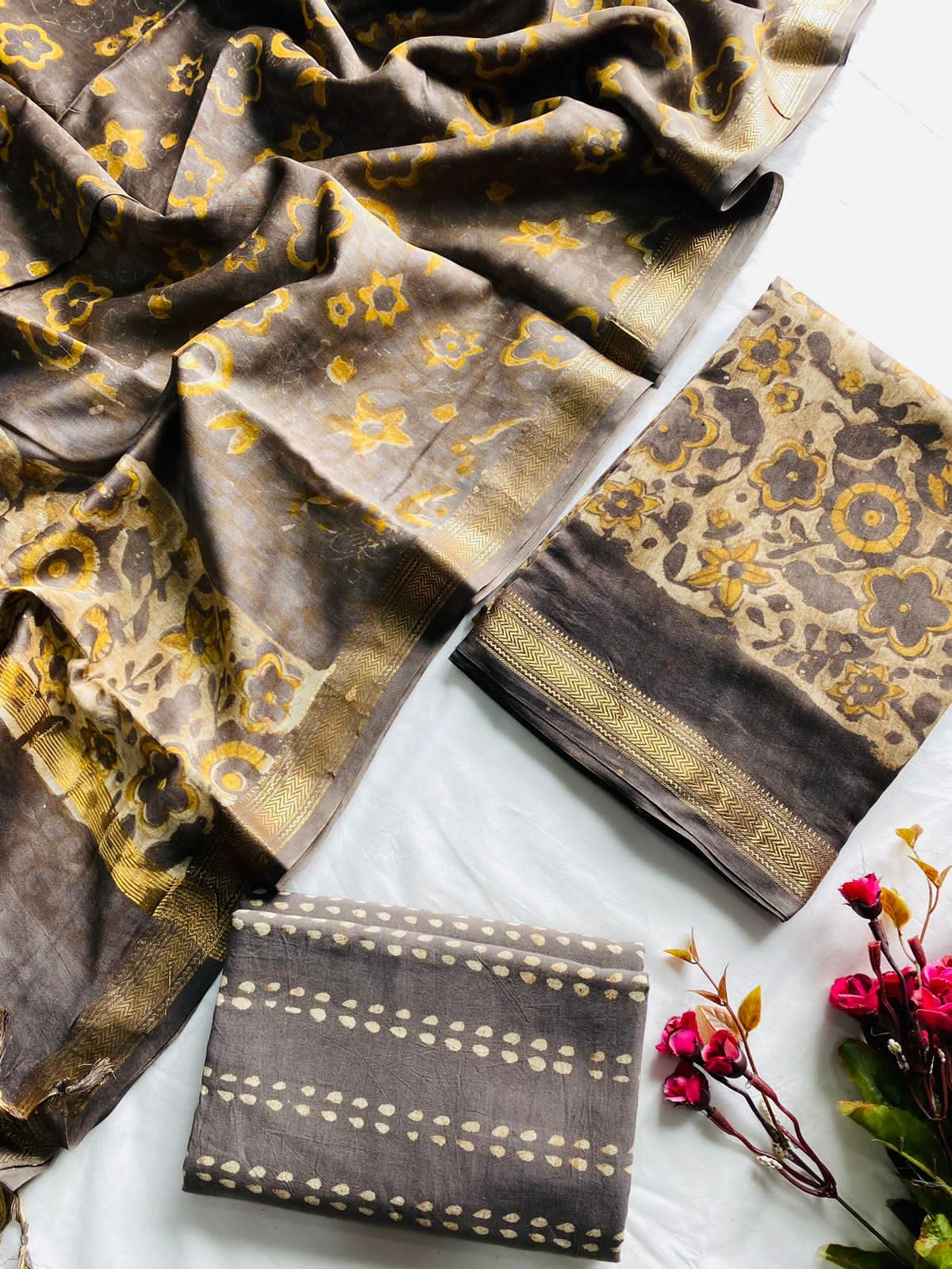 Maheshwari Suit Pieces
