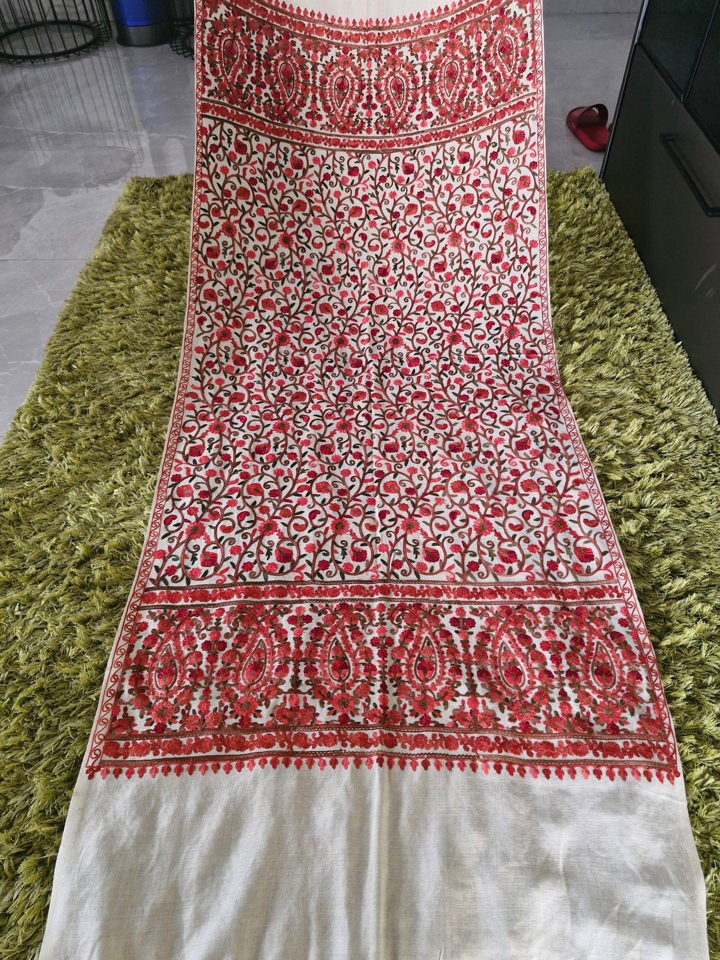 Pink, Red and Maroon Bagaan Stole